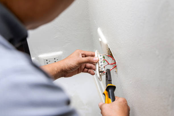 Best Affordable Emergency Electrician  in Gloster, MS